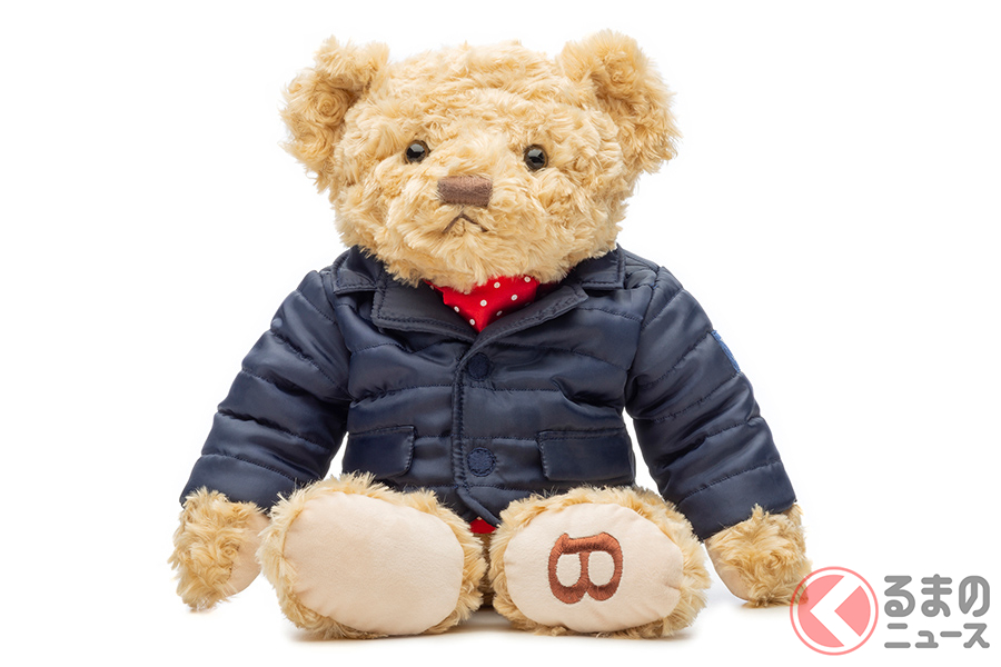 ベントレーボーイズであったバーキン卿の特徴を取り入れたテディベア