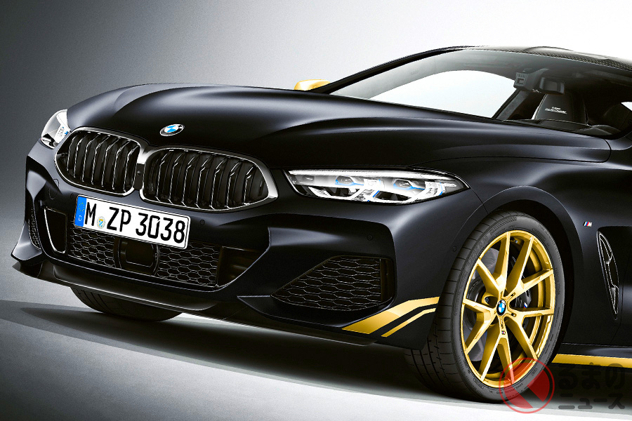 ジョン・プレイヤー・スペシャル仕様のような8シリーズ・エディション・ゴールデン・サンダー