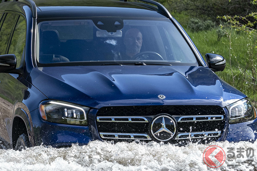 3列シートを持つSUVは、プレミアムブランドのなかでもフラッグシップSUVの場合が多い。写真はメルセデス・ベンツ「GLS」