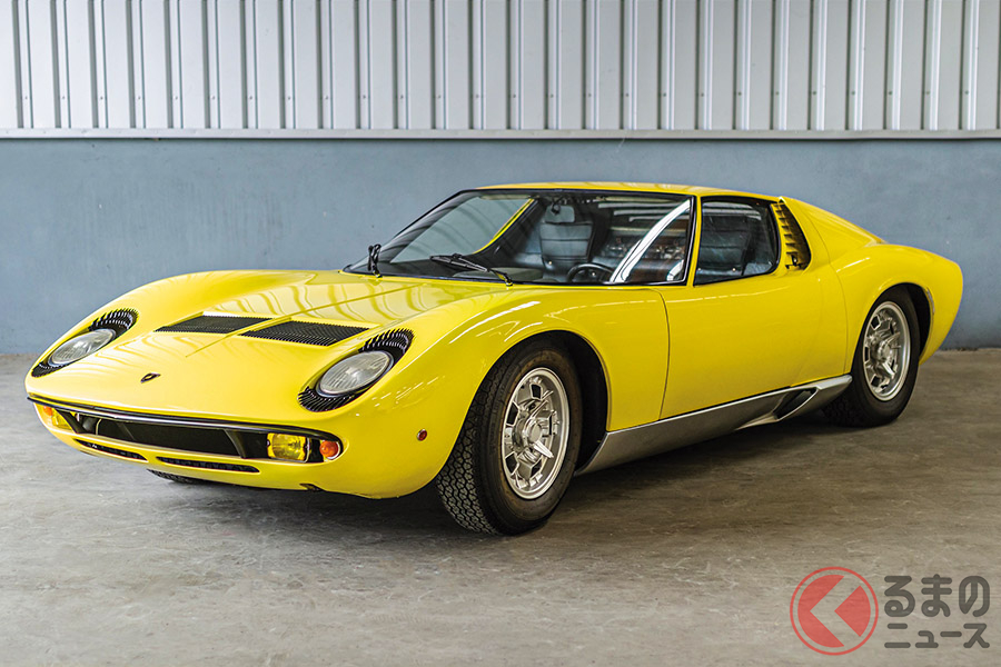 「SV」ではないので、1億円超えはならなかったが、それでも71万5000ユーロ(約8716万円)で落札された1968年型のランボルギーニ・ミウラP400(C)2020 Courtesy of RM Sotheby's