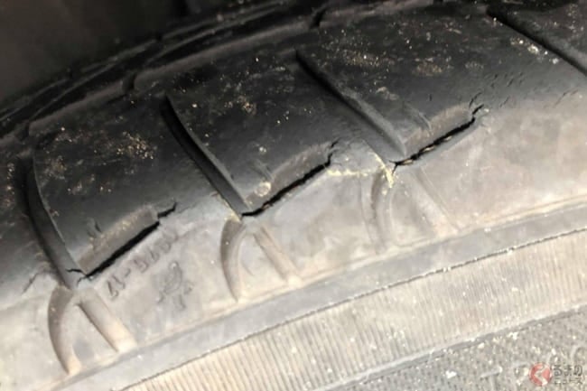 夏はタイヤバーストに注意 14年製タイヤの破裂が増加している理由とは くるまのニュース