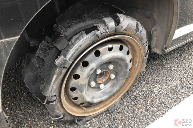 夏はタイヤバーストに注意 14年製タイヤの破裂が増加している理由とは くるまのニュース