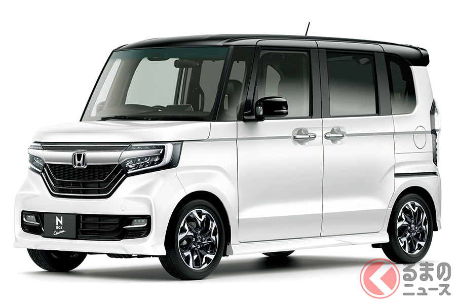 ホンダ「N-BOX」。写真のプラチナホワイト・パール&ブラックは8万2500円高