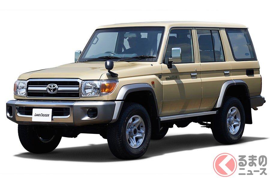 装備はシンプルながら堅牢で高い悪路走破性能を誇る「ランドクルーザー70」