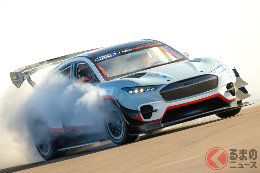 フォードパフォーマンスとRTRのコラボで完成した「マスタング・マッハE 1400」