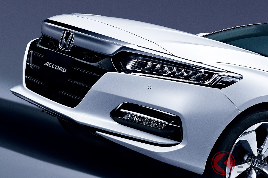 希少な2リッターエンジンを搭載したスポーティセダンたち