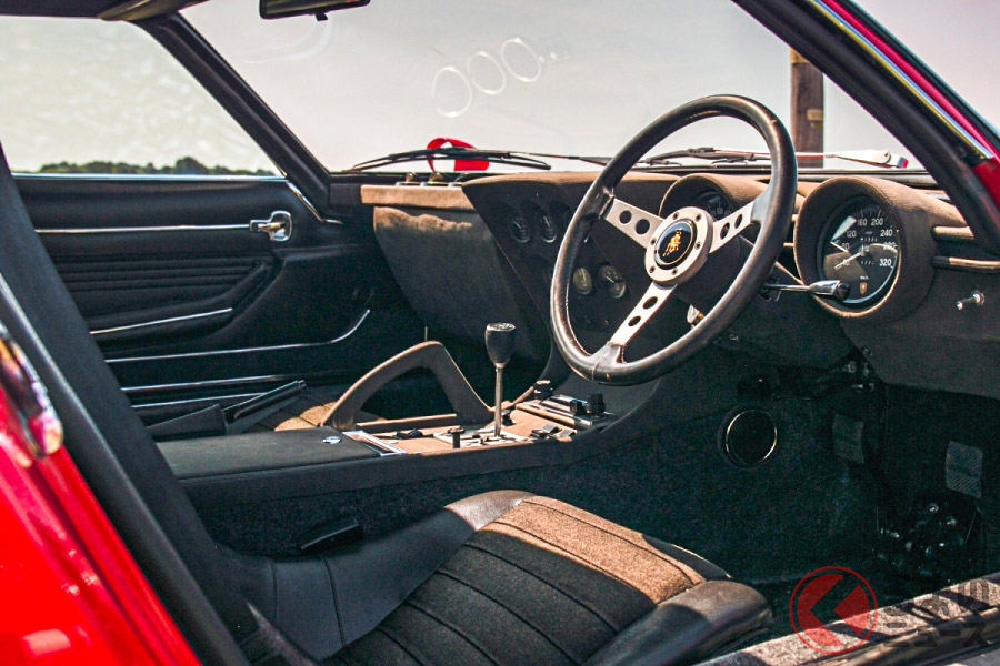 たった11台しか生産されていない右ハンドル仕様の「ミウラP400SV」(C)SILVERSTONE AUCTIONS