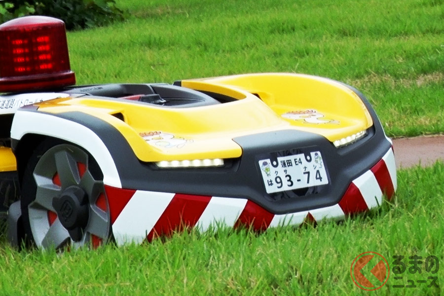 これはカッコイイ!? 電気×4WDを誇る自動芝刈り機「グリーンパト」