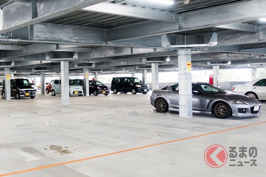 自走式の立体駐車場では何階に駐めたかわからなくなることも…