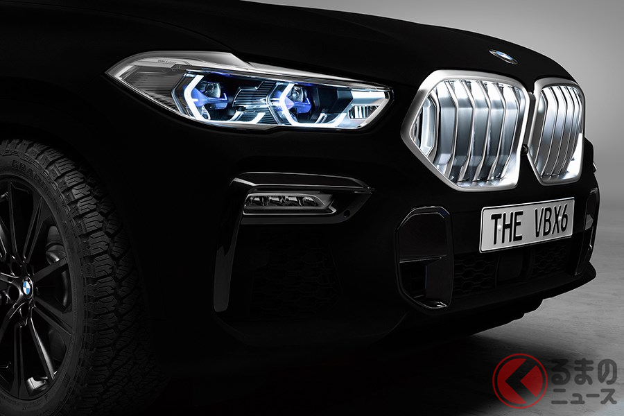 99%の光を吸収するという特殊なコーティングが施された「X6」