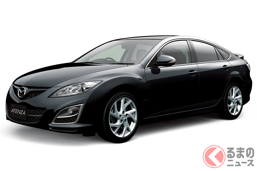 クーペセダンに近いフォルムを取り入れていた「アテンザ スポーツ」
