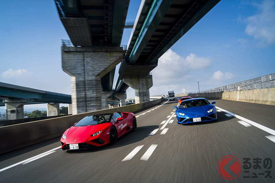 ランボルギーニ「ウラカンEVO RWD スパイダー」試乗の様子