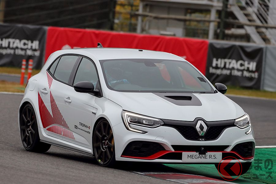 ルノー「メガーヌ ルノー・スポール(R.S.)トロフィーR」