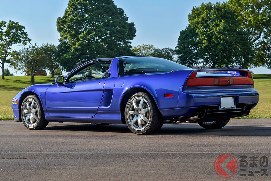 姿勢の良さを見れば、しっかりとメンテナンスされていることを容易にうかがい知ることが出来る2000年式アキュラ「NSX-T」