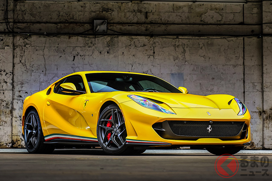 およそ3000万円ほどのテーラーメイド・プログラムを施したフェラーリ「812スーパーファスト」。この年式のフェラーリだと、テーラーメイドにかかった費用はあまり落札価格には反映されないのが常だ(C)2020 Courtesy of RM Sotheby's