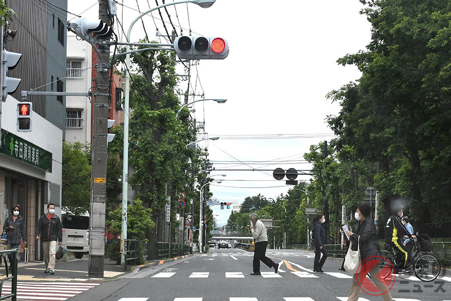 信号待ちなどの停車時でNレンジは要注意