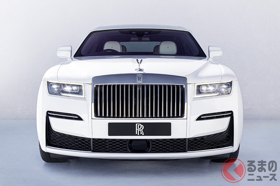 ロールス・ロイス「ゴースト」は6.75リッターV型12気筒エンジンを搭載。最高出力571ps/5000rpm、最大トルク850Nm/1600rpmを誇る