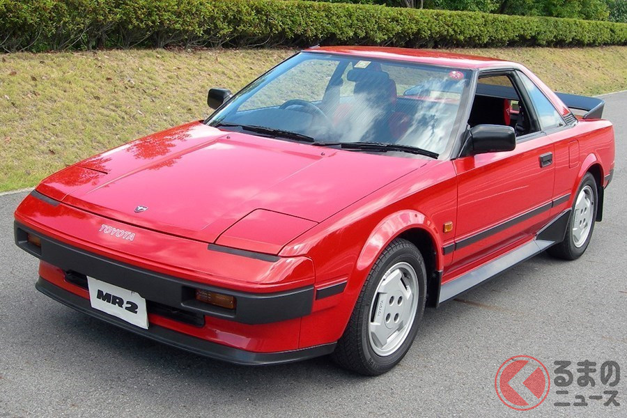 国産乗用車初のミッドシップという記念すべきモデルの「MR2」