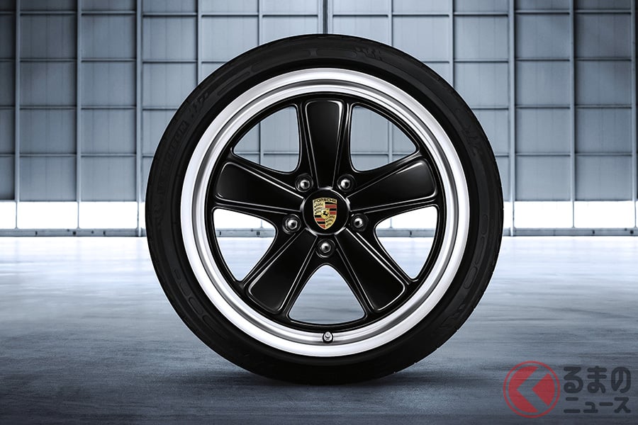 バネ下重量を軽くするための手っ取り早い手段として、軽量ホイールに交換する方法が挙げられる