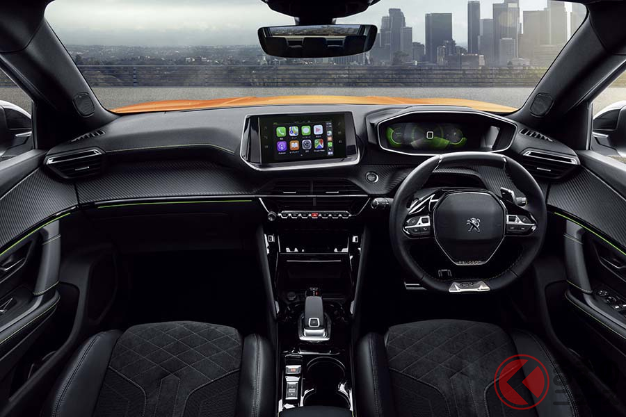 プジョー新型「SUV2008」のインパネ、3D iコックピット