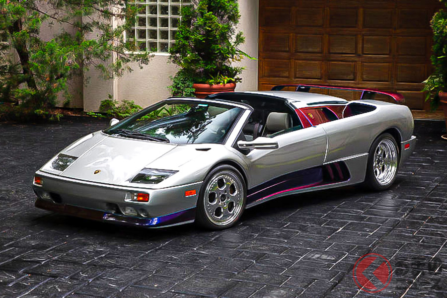 最初のオーナーによって、独自にペイントが施された「ディアブロ VT ミレニアム・ロードスター」(C)Bonhams