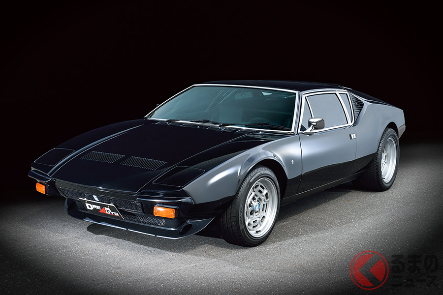 パンテーラはモノコックボディを採用。トム・チャーダよるデザインは複雑なラインを控えめに美しくまとめられた