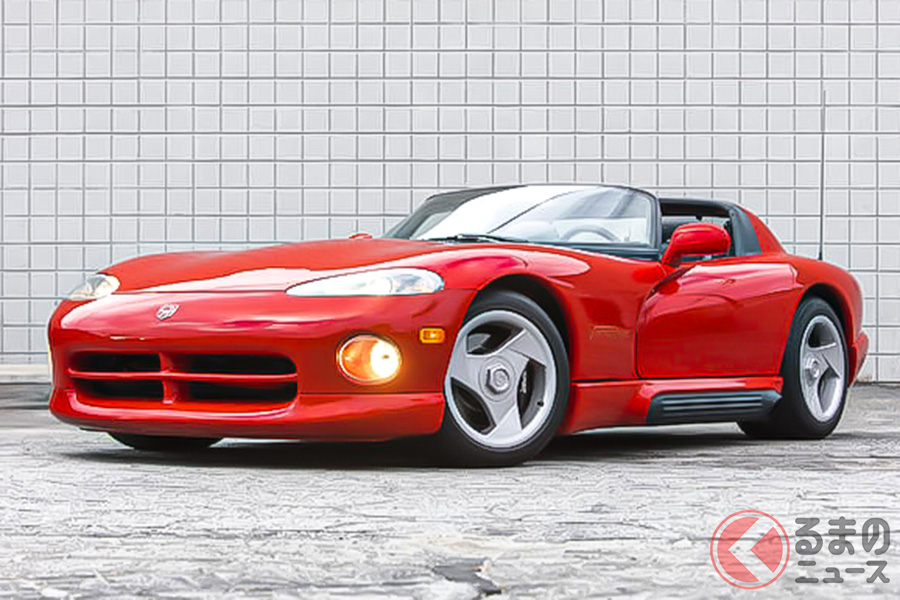 ダッジ「バイパー」は、ランボルギーニがエンジンやサスペンションのチューニングをおこなって誕生した経緯がある(C)Bonhams 2001-2020