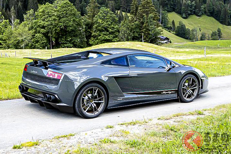 「超軽量」を意味する「スーパーレッジェーラ」と名の付くガヤルド(C)Bonhams 2001-2020