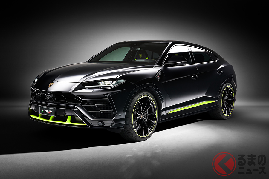 ボディカラー4色、アクセントカラー4色から任意の色を組みあわることが可能となった「ウルスGraphite Capsule」