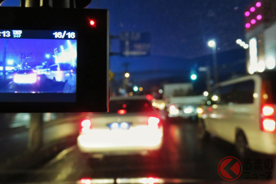 ドライブレコーダーを装着したイメージ