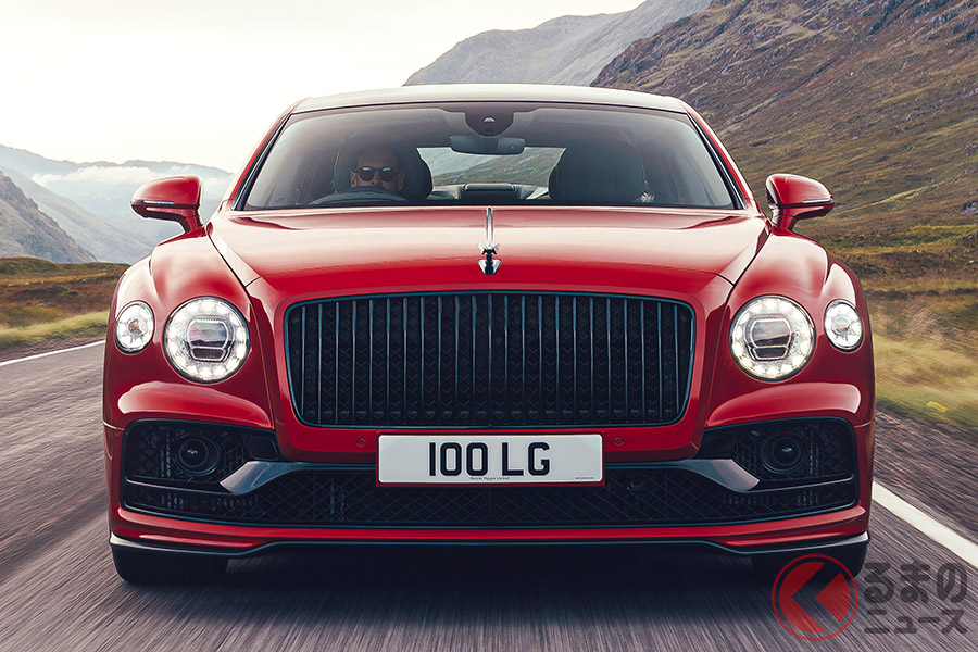 「世界最高のラグジュアリー4ドアグランドツアラー」として人気の「フライングスパー」にV8モデルが登場