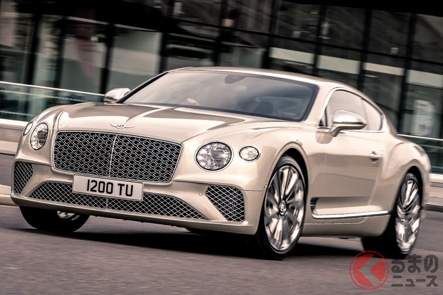 新しいダブルダイヤモンド・マトリックスグリルが特徴的なベントレー「コンチネンタルGTマリナー」