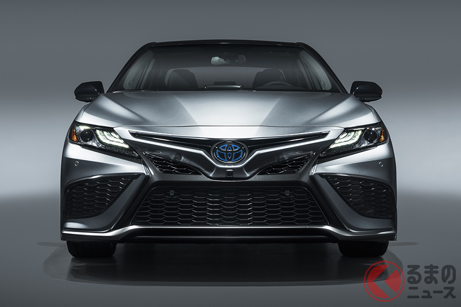 2021年型トヨタ「カムリ XSE」