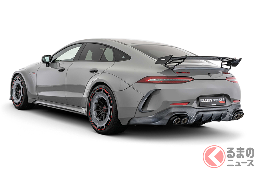 最高出力900psがそのまま車名となった「ロケット900」