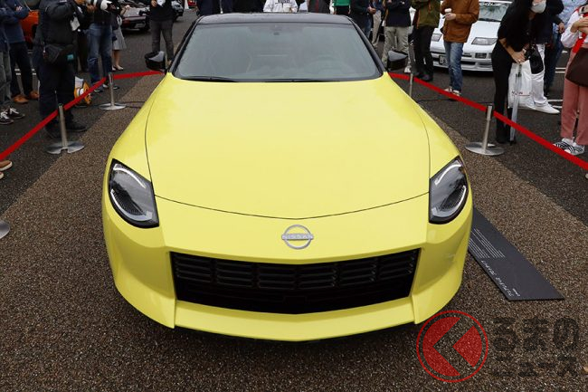 新型フェアレディzは21年末発売 ファンの目の前に登場 歴代オーナーの反応はどうだった くるまのニュース 新型フェアレディzは21年末発売 ファンの目の前に登場 歴代オーナーの反応はどうだった くるまのニュース