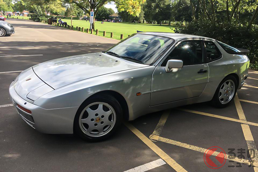 211psもの4気筒エンジンをフロントに搭載し、後輪を駆動したポルシェ「944 S2」