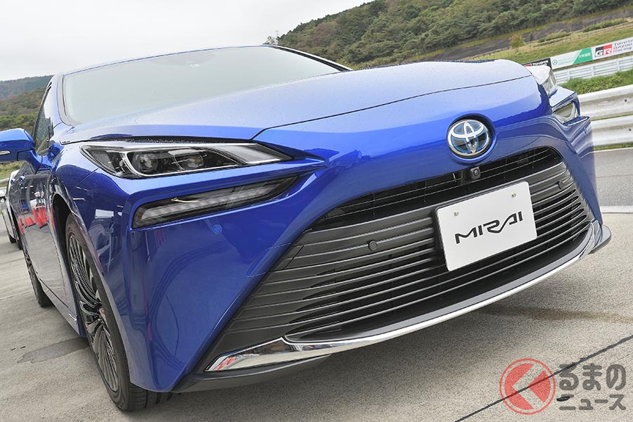 2代目へフルモデルチェンジ! トヨタ新型「ミライ」