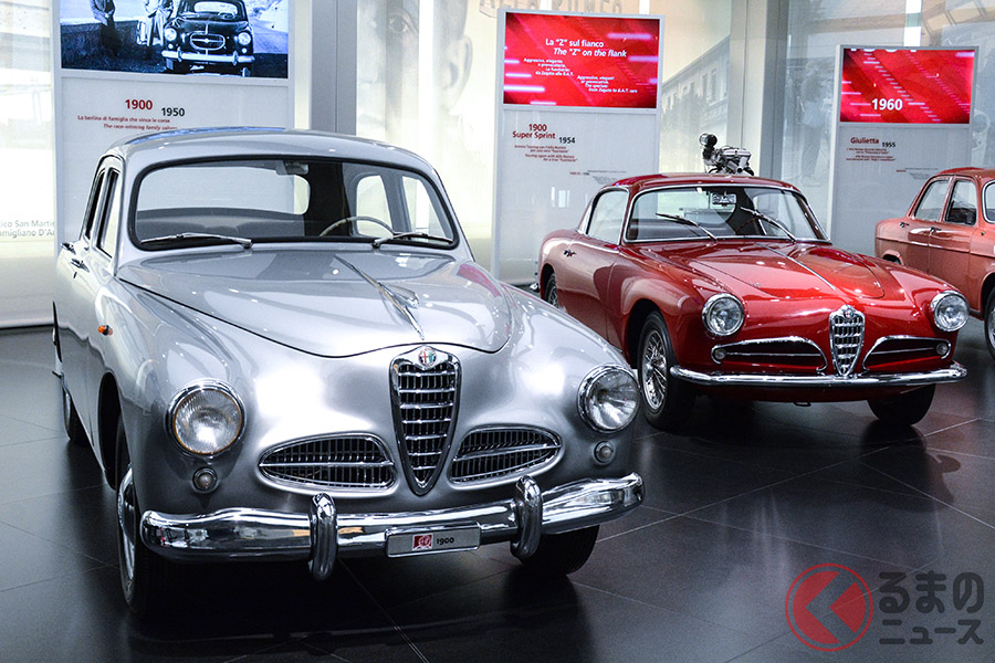 1950年の「1900」(左)と1954年の「1900 スーパースプリント」(右)