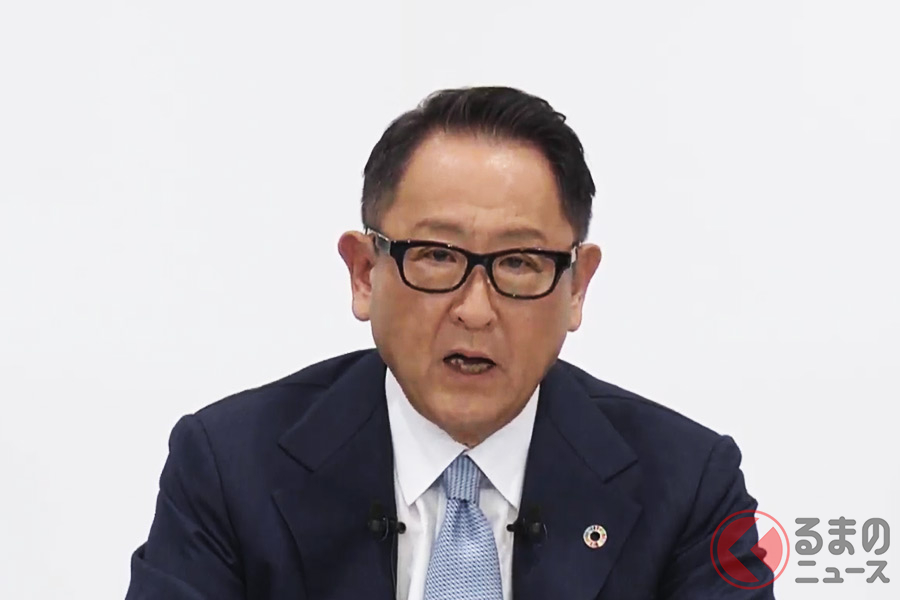 2020年11月6日におこなわれたトヨタの2021年3月期第2四半期決算説明会で発言する豊田章男社長