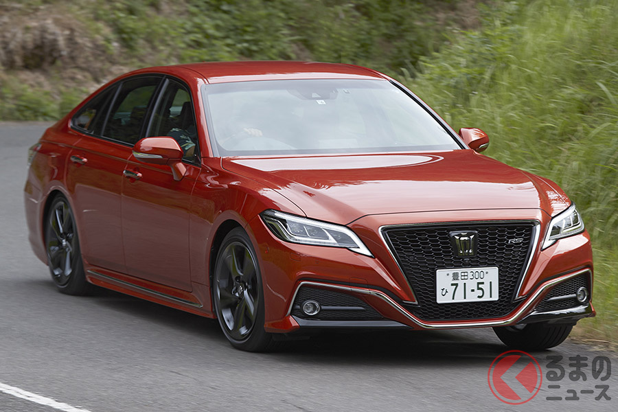 トヨタ「クラウン」