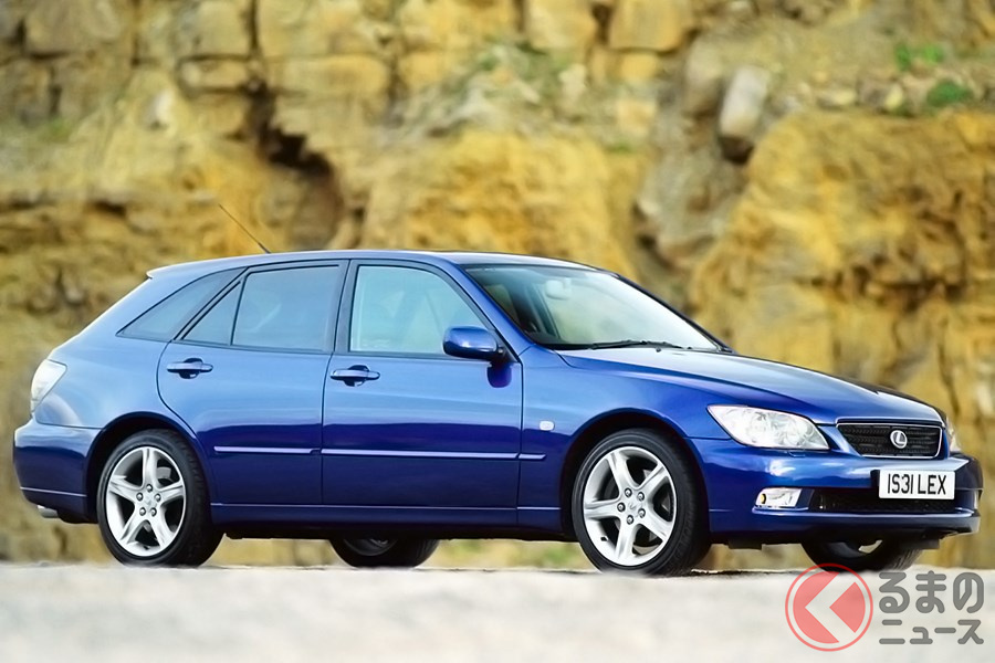 数少ないオトナのスポーツFRコンパクトワゴン「アルテッツァ ジータ」(画像は英国仕様の「IS」)