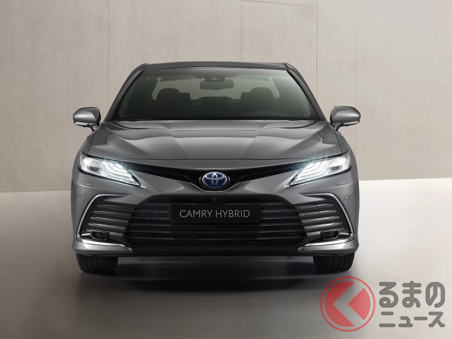トヨタ新型 カムリ ハイブリッド 登場 よりダイナミックなデザインへと変貌 くるまのニュース トヨタ新型 カムリ ハイブリッド 登場 よりダイナミックなデザインへと変貌 くるまのニュース