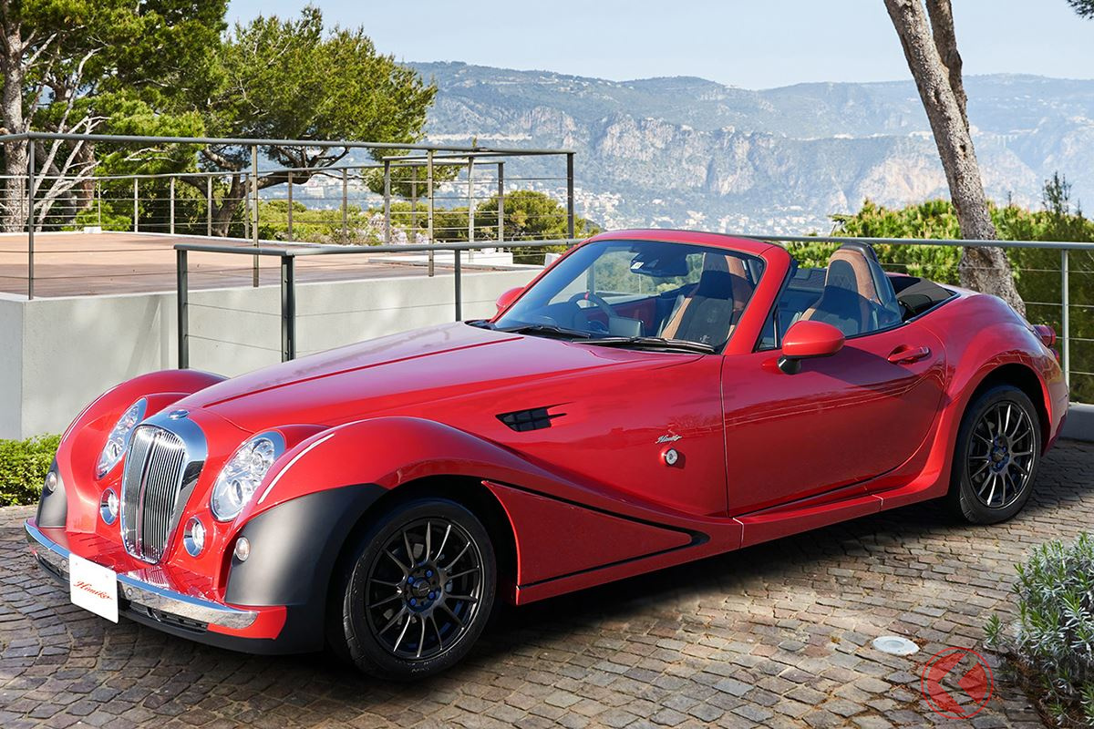 「ロードスター」をベースに超ロングホイールベース化した「ヒミコ」