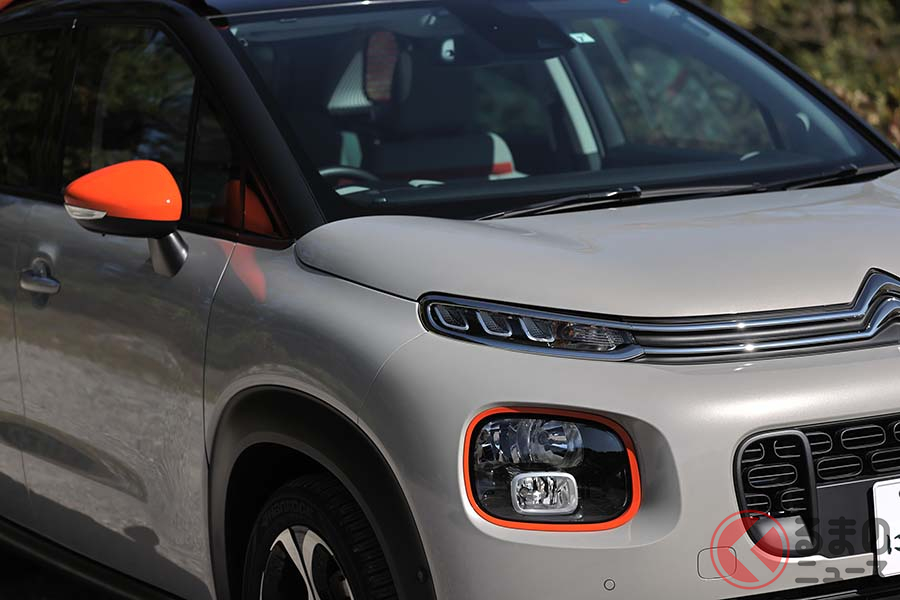 シトロエン「C3エアクロスSUV」。独特のフロントマスクが人気だ