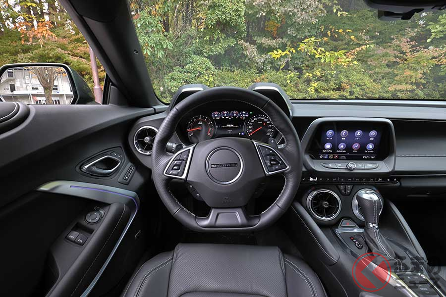 シボレー新型「カマロ」LT RSのインパネ。LTとは左ハンドル仕様のこと