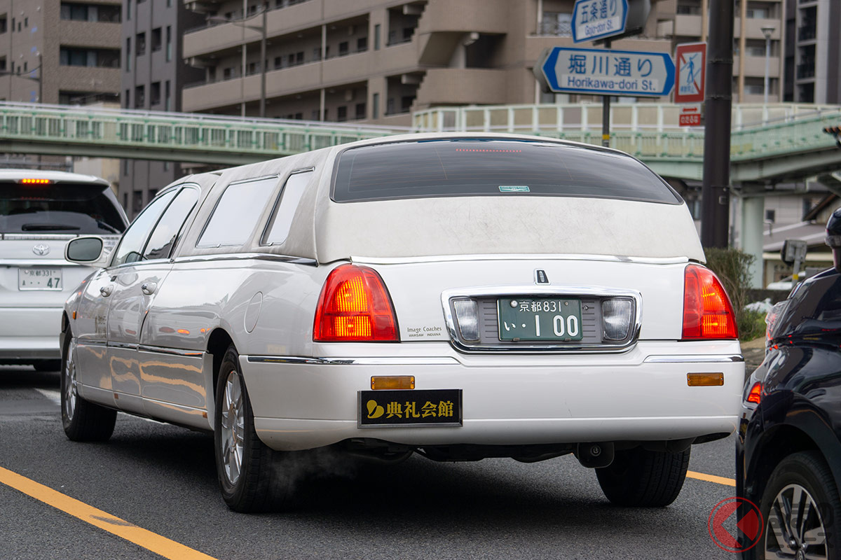 脱ガソリン車は葬儀業界にも影響 霊柩車もev化 日本初 リーフ霊柩車 なぜ導入したのか くるまのニュース