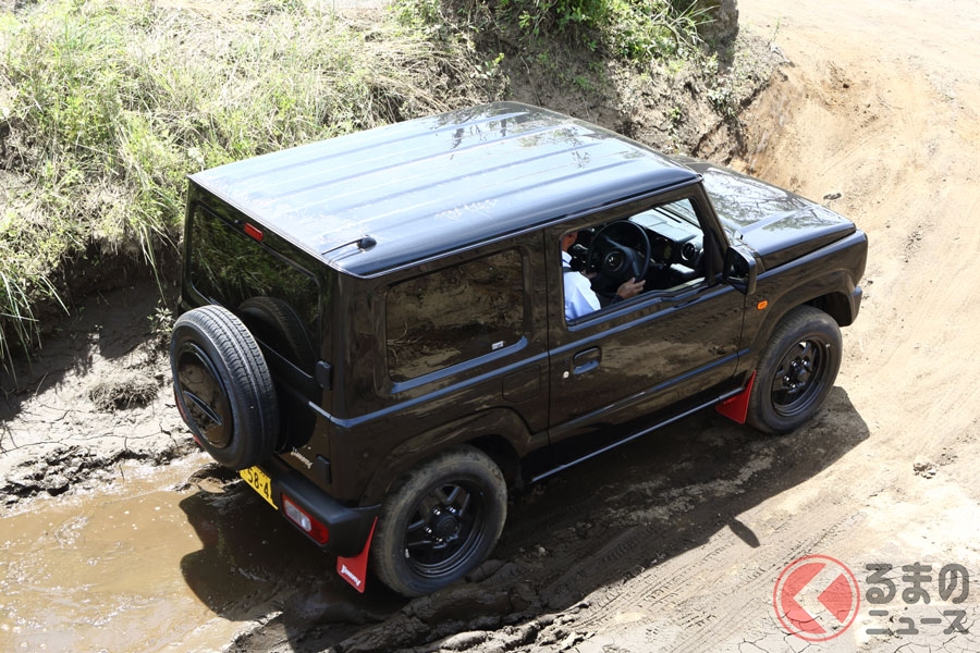 ぬかるんだ道はスタックに注意が必要(画像はイメージ)