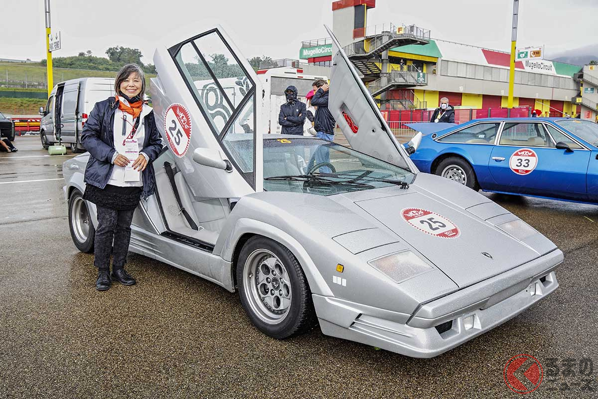 25thアニバーサリーの横で。この車両のコドライバーを務めた