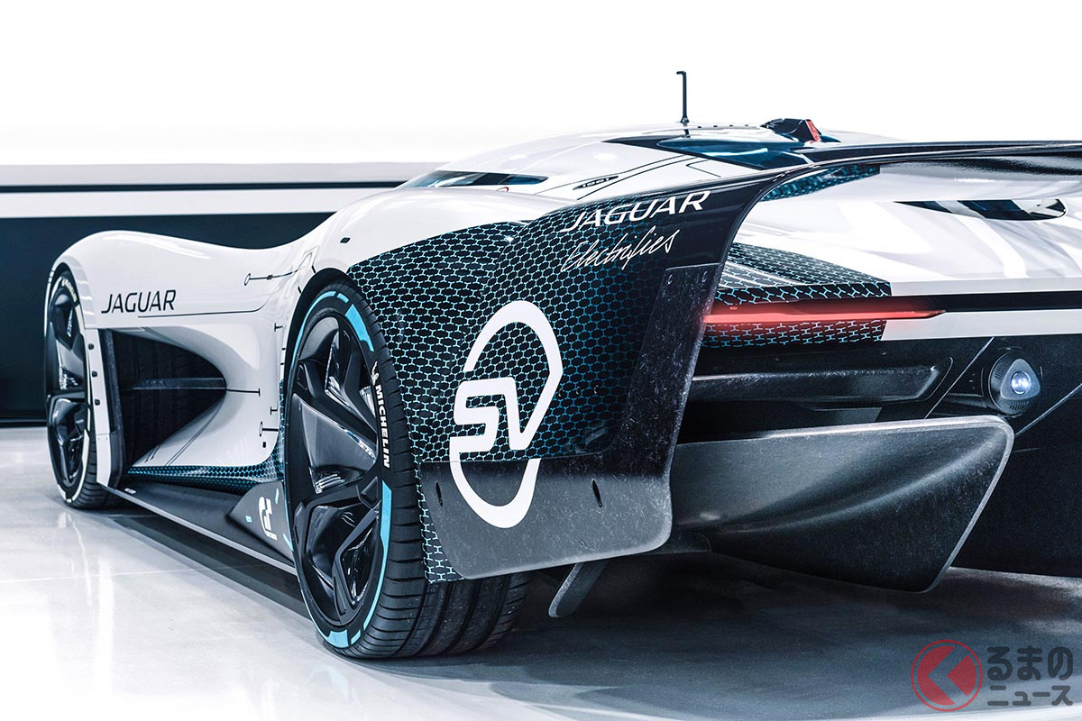 ジャガーがPlayStation4用「グランツーリスモ」向けに開発した「Vision Gran Turismo SV」