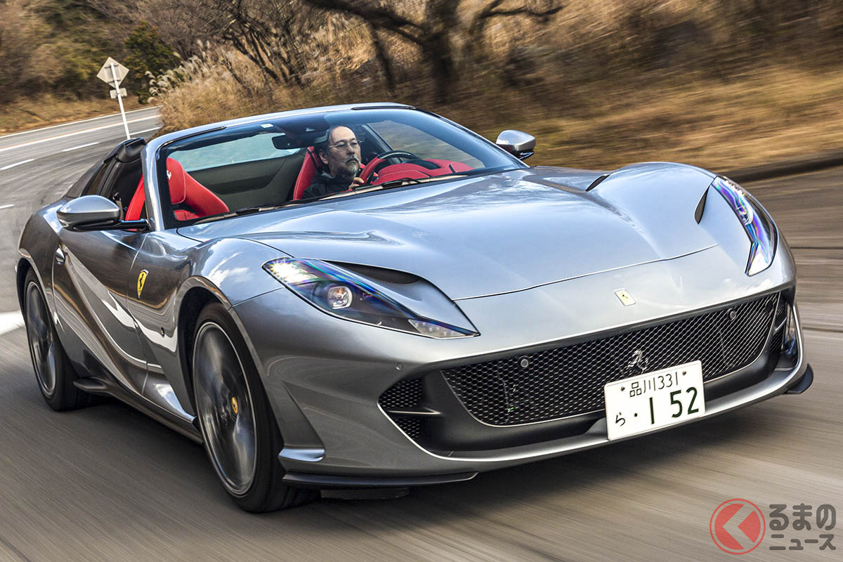 低速域から十分すぎるほどに発揮されるトルク、中速域に至るにつれて徐々に官能的な響きへと変わる12気筒エンジンのサウンド。「812GTS」は紛れもないフェラーリのフラッグシップだ